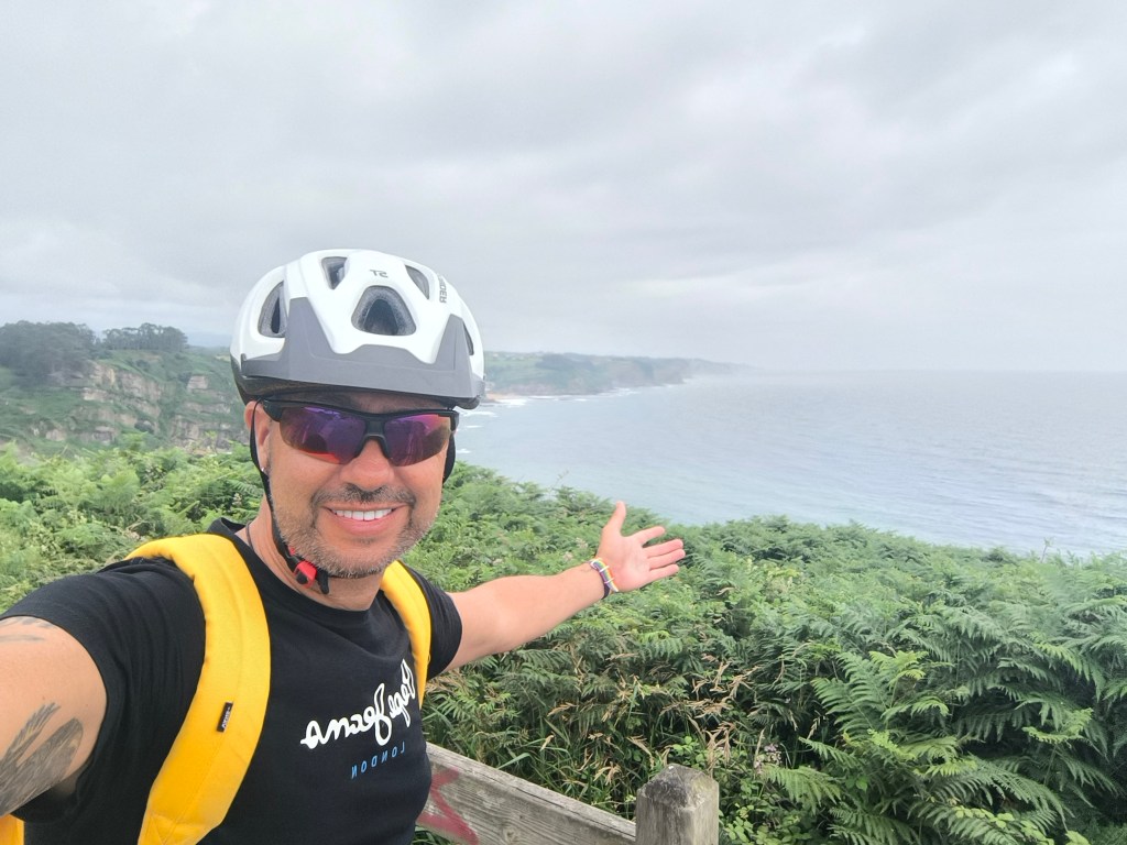 rutas en bici en solitario combate arrubiento deporte mientras viajas