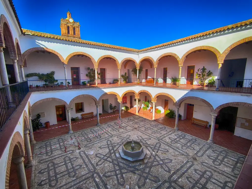 patio ayuntamiento zafra monasterio
