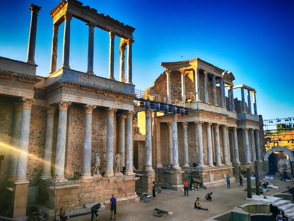 teatro-romano-anfiteatro-visita-tour